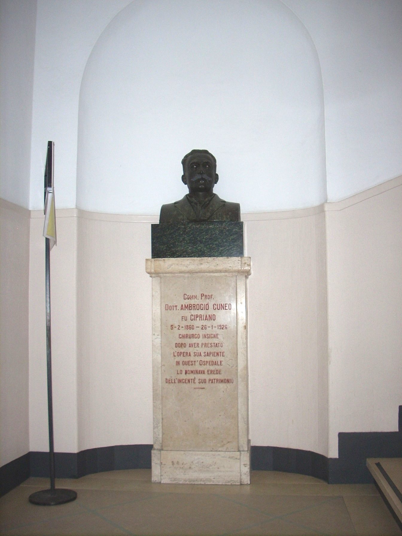 Ambrogio Cuneo's monument, Rapallo, Italy - 01.JPG